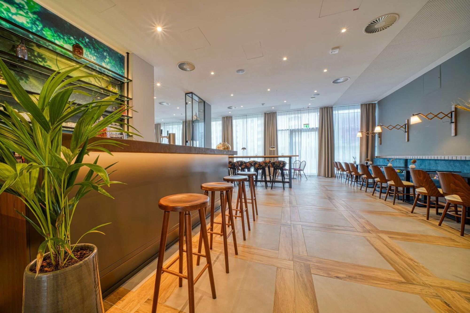 Vienna House Easy By Wyndham Freiburg City Εξωτερικό φωτογραφία